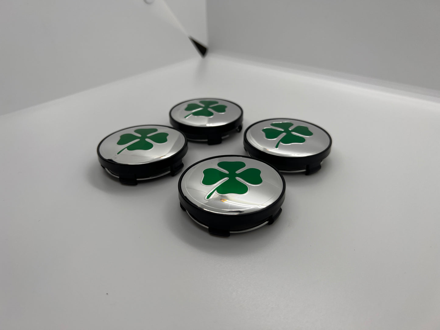 Alfa Romeo Chrome + Black Base Clover Emblem Badge Wheel Caps for Giulietta Giulia Mito 156 147 Spider Brera