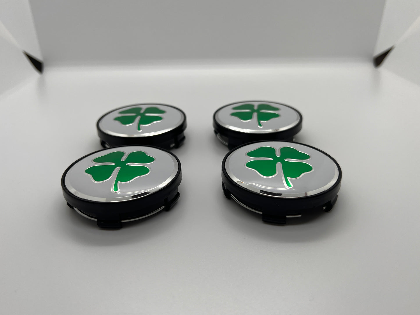Alfa Romeo Chrome + Black Base Clover Emblem Badge Wheel Caps for Giulietta Giulia Mito 156 147 Spider Brera