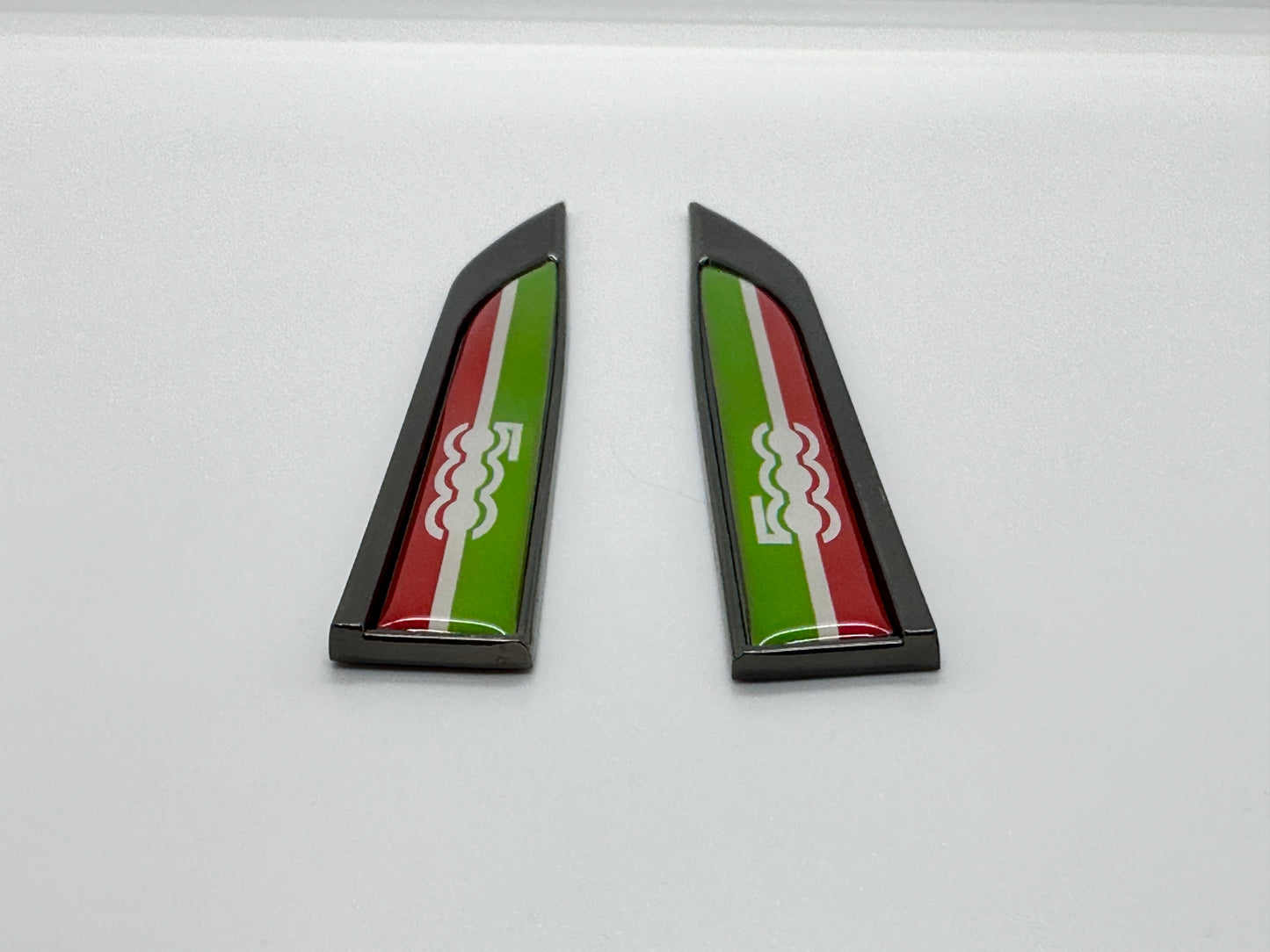 Fiat 500 Fender Wing Badge Logo Emblem Pair 2pcs Grey Italian Flag Edition