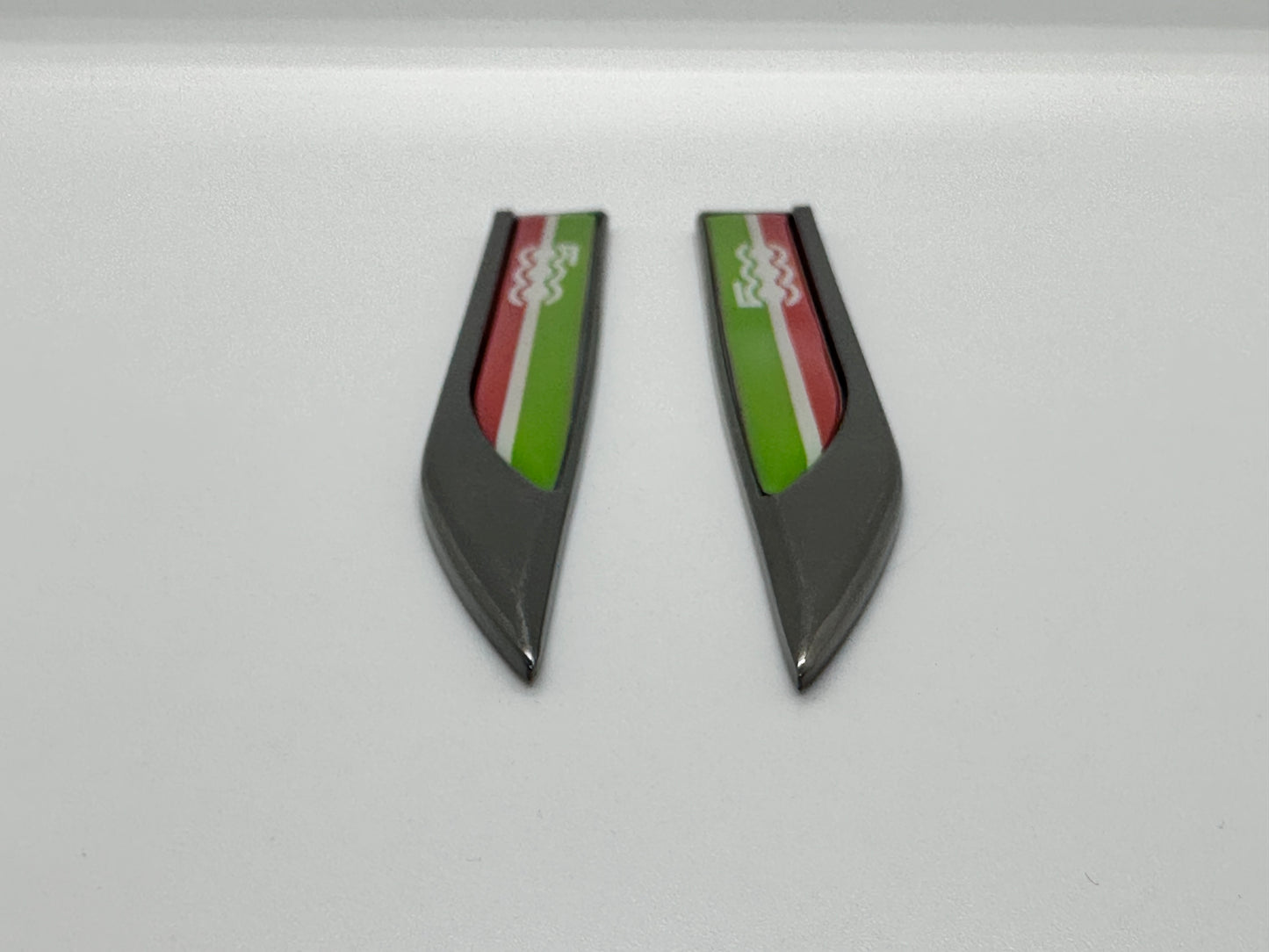 Fiat 500 Fender Wing Badge Logo Emblem Pair 2pcs Grey Italian Flag Edition